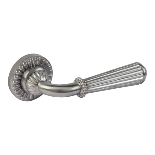 Poignée de porte KONIK STRIEE